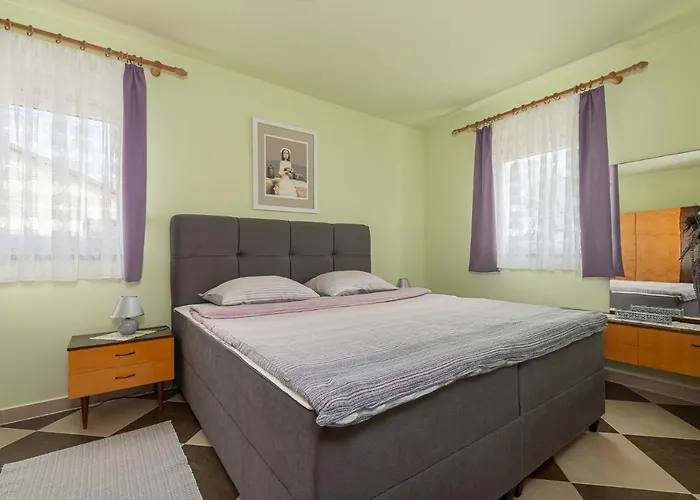 Appartement Brigita A2 *